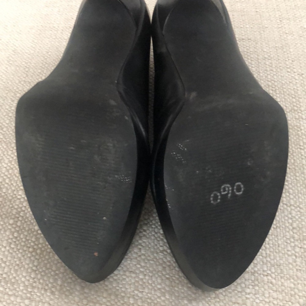 Jessica Simpson Black Stiletto Booties with Platform base - Picture 5 of 5